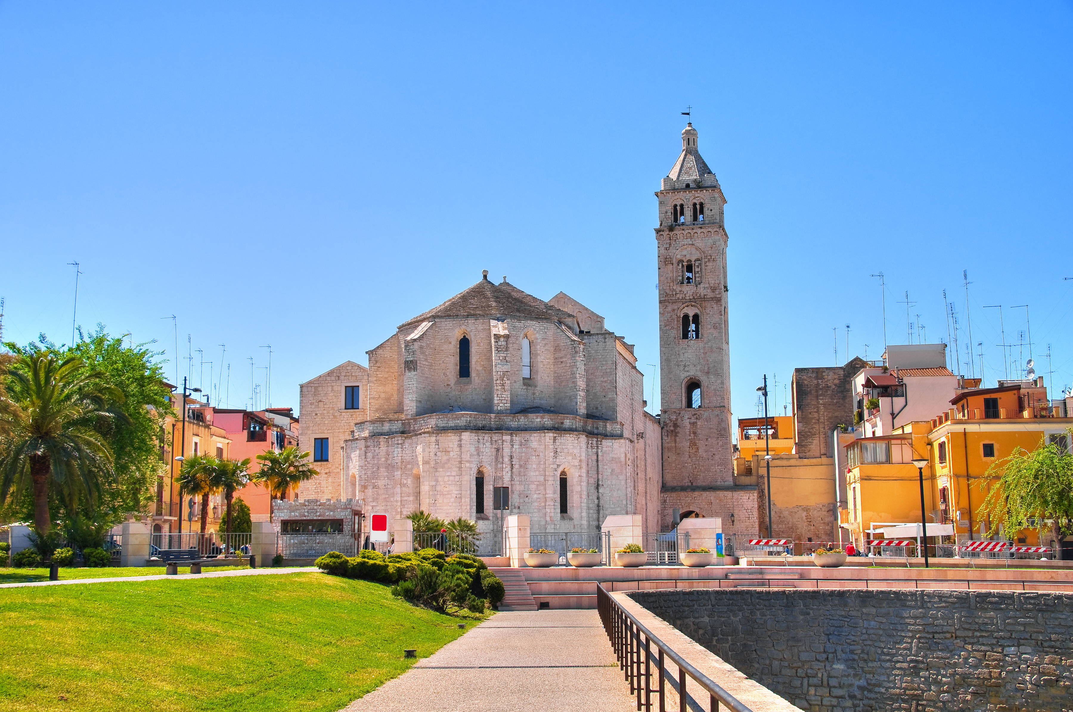MARAVILLAS DE LA PUGLIA (Vuelos Especiales)