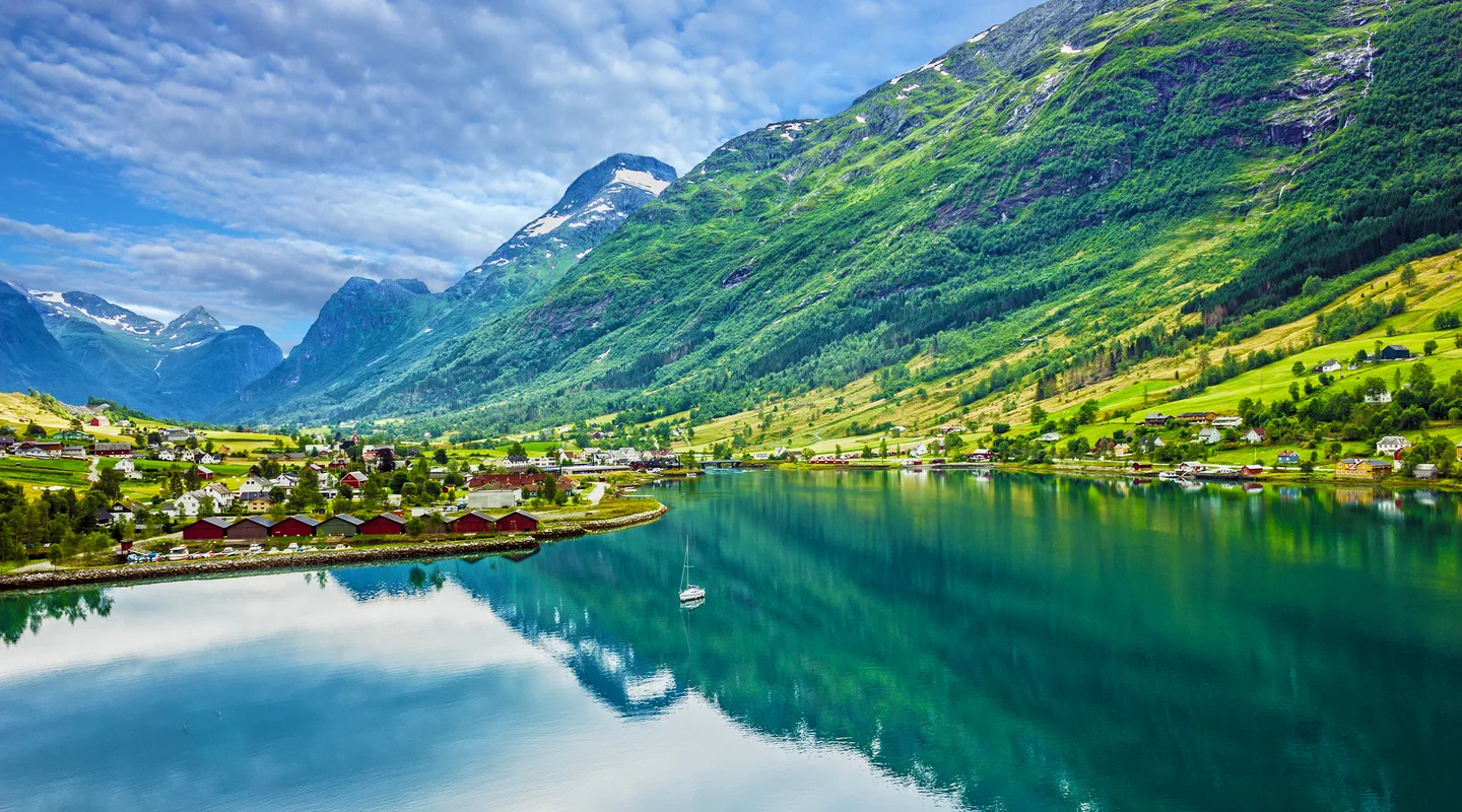 Tierras Noruegas y Crucero Hurtigruten