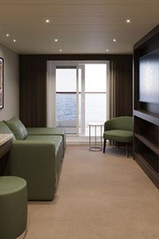 MSC Yacht Club Executive and Family suite con balcón YCT