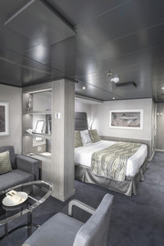 Yacht Club Deluxe Suite  YC1