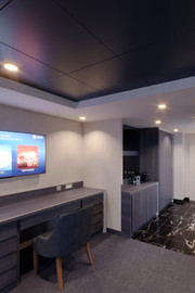 Yacht Club Royal Suite YC3