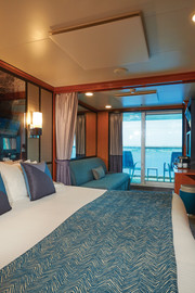 Suite Club con balcón en la popa M1
