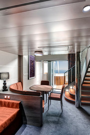 Yacht Club Duplex Suite con Jacuzzi YJD