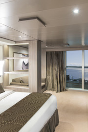 Yacht Club Deluxe Suite  YC1
