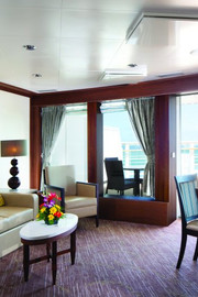 Owner's Suite con balcón grande S7