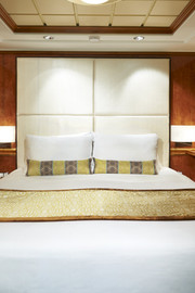 Suite familiar deluxe con 2 dormitorios y balcón S4