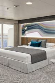 Suite Club con balcón grande y orientación a la proa M2