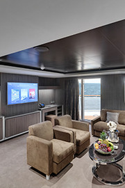 Yacht Club Royal Suite YC3