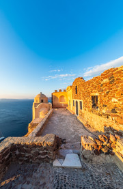 Castillo de Oía