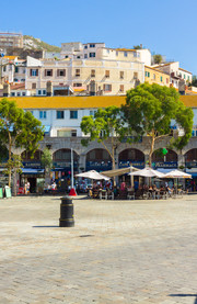 Casemates Square