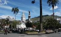 Quito - Mitad del Mundo - Otavalo. Tocando la mitad del mundo. - Ecuador Gran Viaje Ecuador y la selva amazónica