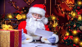 LEVI: SAFARI DE PERROS ÁRTICOS Y ENCUENTRO CON SANTA CLAUS