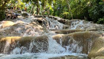 PLAYA DE JAMAICA (CATARATAS RÍO DUNN)