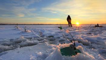 RUKA: PESCA EN HIELO