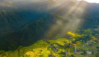 HANÓI / SAPA (LAO CHAI / TA VAN TREKKING 2,5 H APROX)