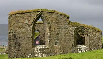TÓRHAVN / ISLA HESTUR / KIRKJUBØUR
