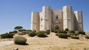 BARI / TRANI / CASTEL DEL MONTE / ALBEROBELLO