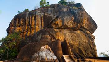 DAMBULLA (SIGIRIYA / HIRIWADUNA / POLONNARUWA)