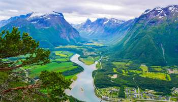 OSLO / TREN PANORÁMICO DE RAUMA / ÅNDALSNES