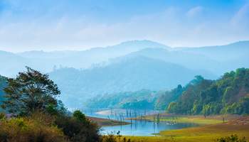 MUNNAR / PERIYAR (90 KM / 3H)