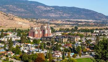 VANCOUVER/PENTICTON (395 KM)