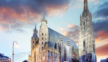 VIENA ““EMPERADORES Y MÚSICOS”