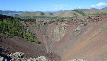 VOLCÁN KHORGO / AGUAS TERMALES TSENHER