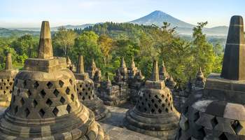 JOGYAKARTA (BOROBUDUR)