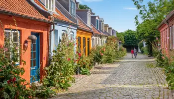 AARHUS/AALBORG (120 KM)