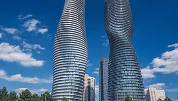 NIÁGARA FALLS / TORONTO / NIÁGARA FALLS (339 KM )