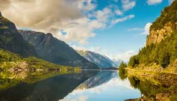 BERGEN / FIORDO DE HARDANGER / VOSS