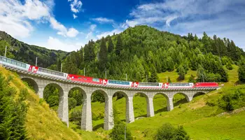 ZERMATT/GLACIAR EXPRESS/ST MORITZ (290 KM)