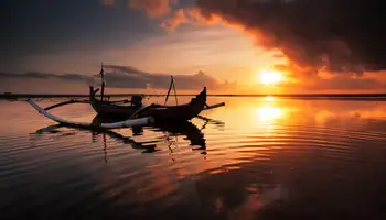 AQUA BLU (BAHÍA HORSESHOE / PLAYA ROSA)