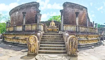 SIGIRIYA/POLONNARUWA/PARQUE NACIONAL MINNERIYA/SIGIRIYA