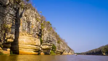 BEKOPAKA / BELLO SUR TSIRIBIHINA / TSANGAJOLY