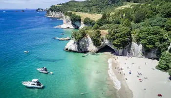 ROTORUA / PAUANUI (PENÍNSULA DE COROMANDEL) (208 KM)