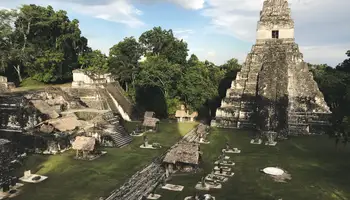 PETÉN / TIKAL / GUATEMALA