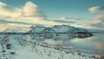 SORTLAND / ISLAS LOFOTEN