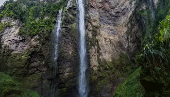 CHACHAPOYAS (CATARATA DE GOCTA)