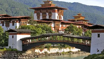 THIMPU/PUNAKHA (80 KM/APROX 3 H)