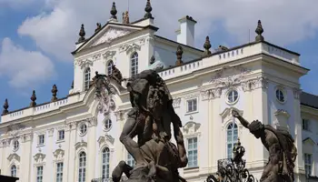 PRAGA