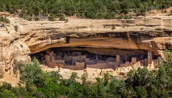 BLUFF / MESA VERDE / MOAB (337KM)
