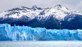 EL CALAFATE (GLACIAR PERITO MORENO)