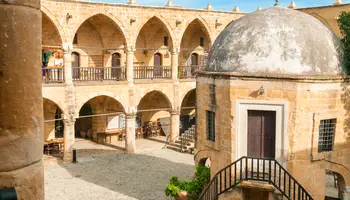 LÁRNACA / NICOSIA / LÁRNACA