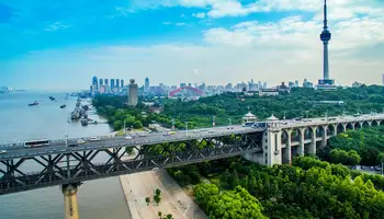 CRUCERO POR LAS GARGANTAS DEL YANGTSÉ