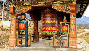 KATMANDÚ / PARO / THIMPU (60 KM/APROX 2 H)