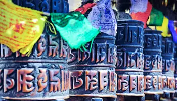 LUMBINI / KATMANDÚ (250 KM / 7H 30M)