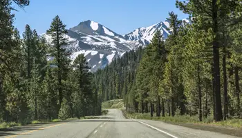 MAMMOTH LAKES / EL PORTAL (168 KM)