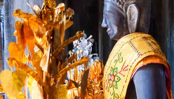 LUANG PRABANG / SIEM REAP (ANGKOR)