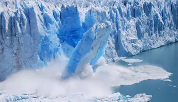 EL CALAFATE (GLACIAR PERITO MORENO)